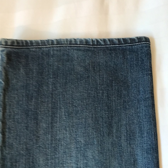 COPY - Hugo Boss waist 33 medium wash straight cut jeans w stretch EUC - Picture 7 of 10